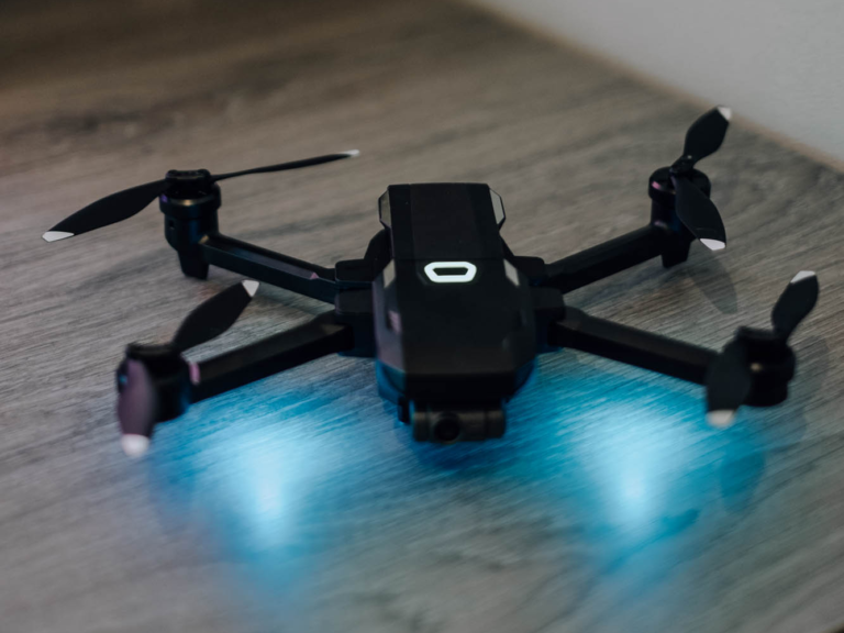 Why you should buy a Yuneec Mantis G drone (review)