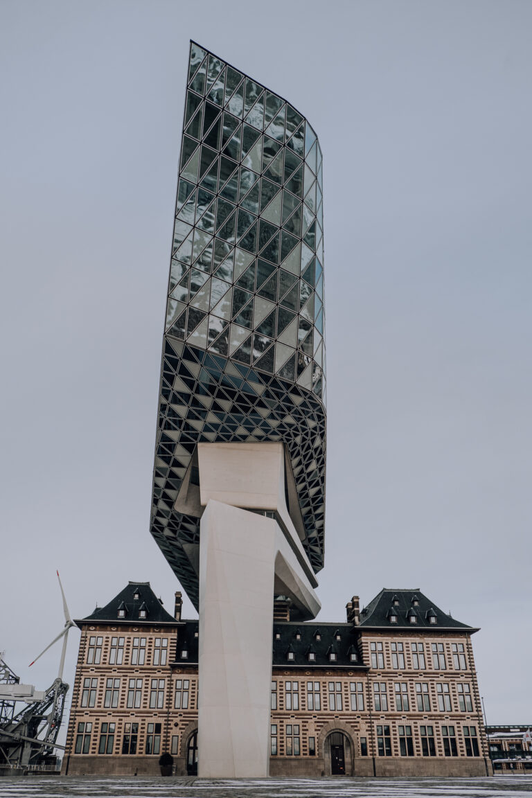 The Port House, Zaha Hadid’s diamond for Antwerp