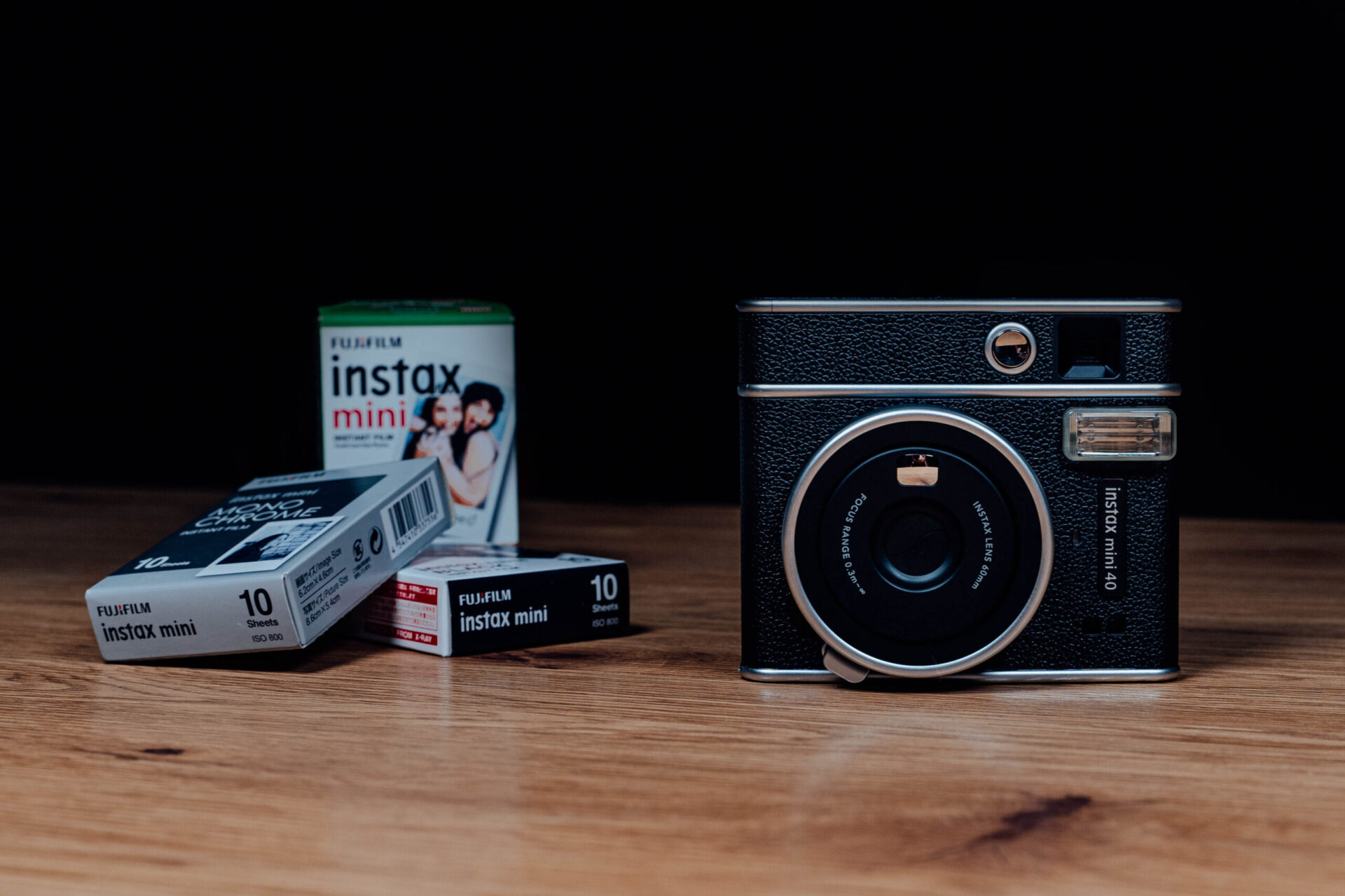 Doornen Leonardoda Groene bonen Fujifilm Instax Mini 40 instant camera Review - Wanderlust Pulse