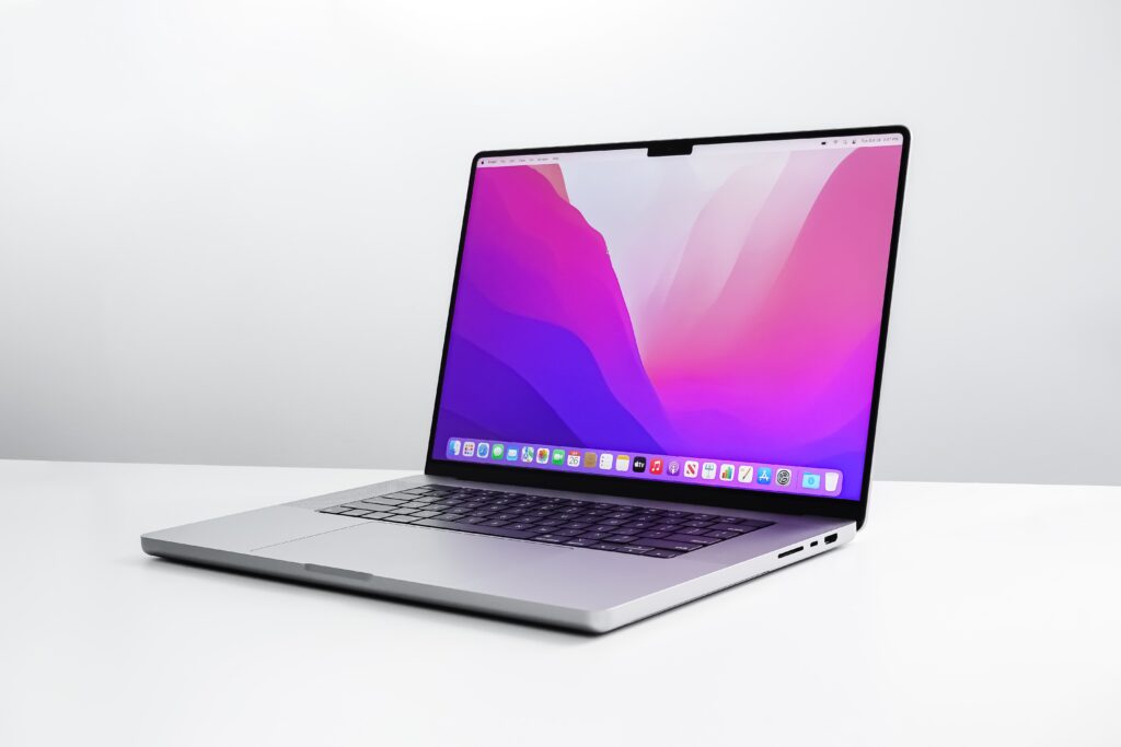 Apple M1 Max Macbook Pro 16