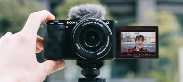 Sony ZVE10 vlog - Sony ZV-E10 Review: Is it Still the Best Camera for Vlogging in 2023?