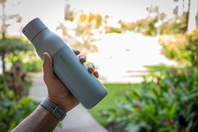 12 Best water bottles for traveling in 2024 – A Comprehensive Comparison