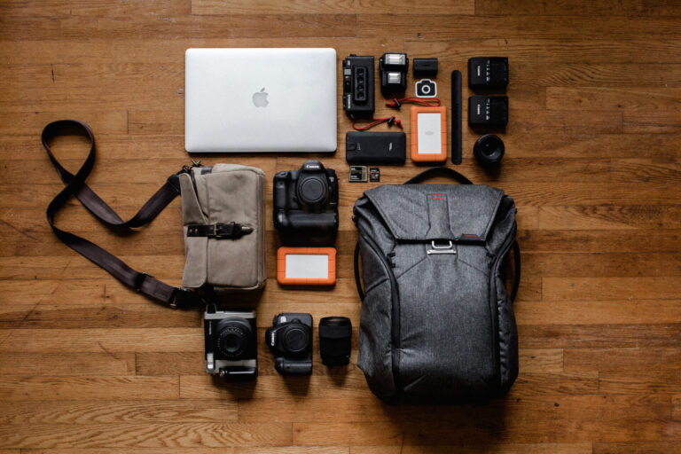7 Best Camera Bags for traveling in 2023