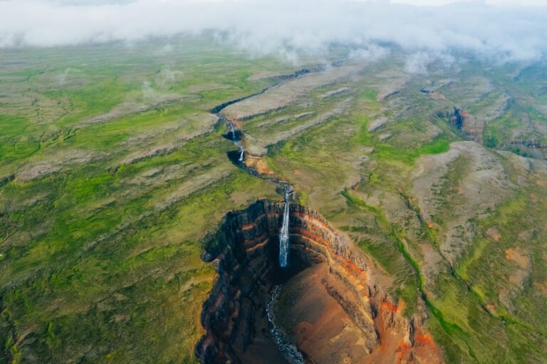 Travel Guide to the Majestic Hengifoss Waterfall in Iceland