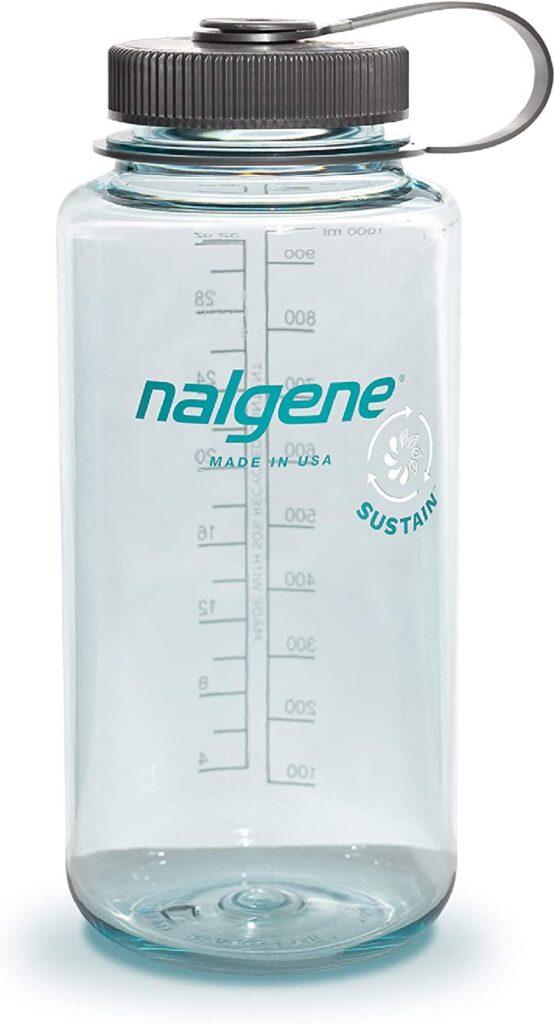 Nalgene Wide Mouth - 2023 年旅行的 12 个最佳水瓶 - 综合比较